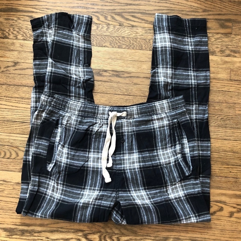 🔥5/$35🔥 Bluenotes Black & Grey Plaid Flannel Pyjama Pants | L​​